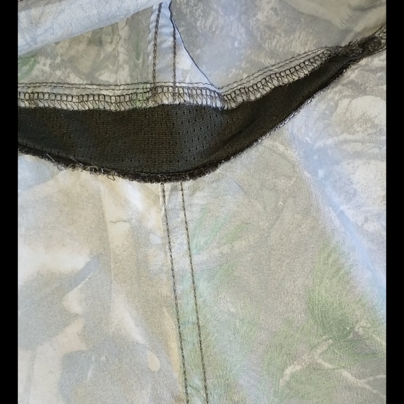 Shirt 👕 with long sleeve with button - Picture 5 of 8